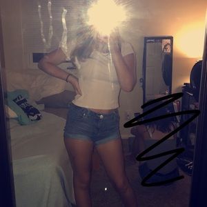 Meet your Posher, Allison